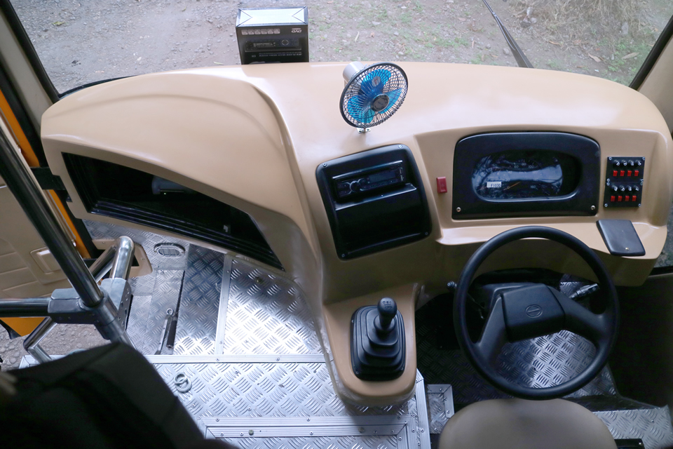 Interior Bus Sekolah